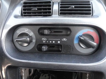Daihatsu sirion 1 control panel ventilation, фото