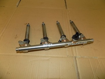 Mercedes w205 6.3 4.0 amg fuel rail nozzles, фото
