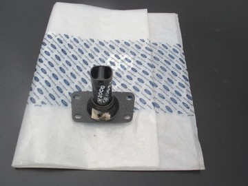 Ford mondeo station wagon mk3 fasteners bumper booster bracket ass, фото