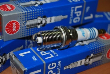 Spark plug ngk 1496 spark plug ngk 1496, фото