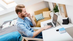 Home office: co przyda ci w domu, żeby efektywniej pracować