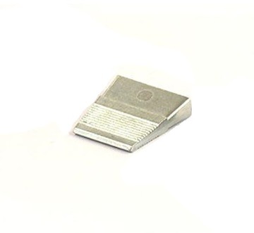 KLIN METALOWY DO SIEKIERY MŁOTKA NR 4 28X30 mm