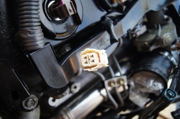 VSTŘIKOVAČE 4PIN 23670-30020 TOYOTA LAND CRUISER HILUX