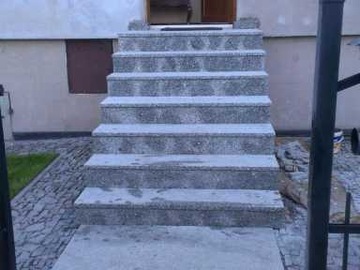 Ступени лестницы, гранитные ступени, серый гранит Strzegom