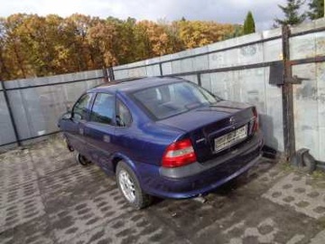 UCHYCENÍ DRŽÁK MOTORU OPEL VECTRA B 1.6 16V 95-99R