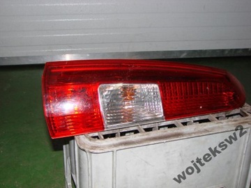 LAMPA TYLNA VOLVO V70 PRAWA LEWA 2000-2004