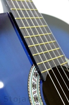 3/4 ПРОФЕССИОНАЛЬНАЯ КЛАССИЧЕСКАЯ ГИТАРА ---ИСПАНСКИЙ--