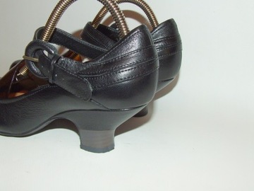 Buty ze skóry CLARKS r.37 dł.23,7 cm S.IDEALNY