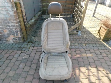 VW BEETLE 5C3 CABRIO FOTEL PASAŻERA PRAWY STELAŻ