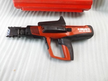 ИНСТРУМЕНТ HILTI DX76 PTR ДЛЯ КРЕПЛЕНИЯ СТАЛЬНЫХ ЛИСТОВ БЕТОНА