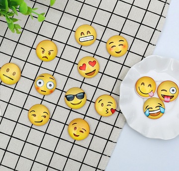 10 КРУГЛЫХ МАГНИТОВ EMOJI ДЛЯ ХОЛОДИЛЬНИКА