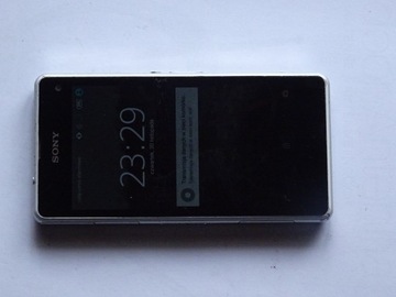 Сенсорный смартфон Sony Xperia Z1 Compact D5503