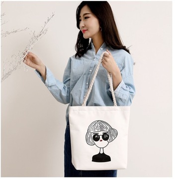 TORBA PŁÓCIENNA Z NADRUKIEM SHOPPER BAG SZNUREK Look what look biała