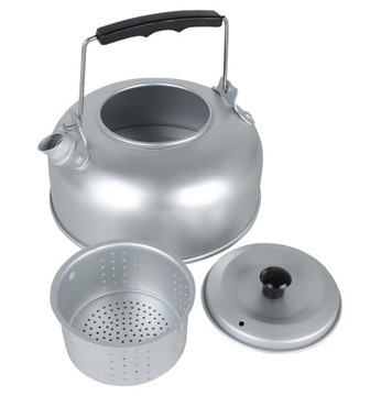 Czajnik turystyczny z sitkiem aluminiowy Mil-Tec Tea Kettle 800 ml