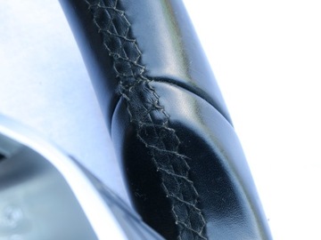 КОЖАНЫЙ РУЛЬ MERCEDES W218 CLA W117 W176 W212