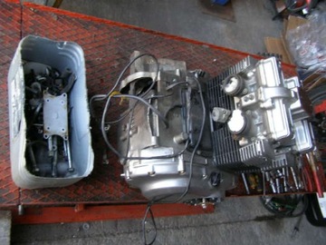 Запчасти Suzuki GS 500, двигатель