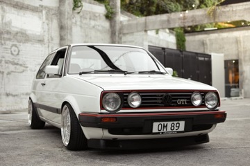 Уплотнитель двери VW Golf 2 / Jetta 2 3D Mk II