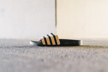 ШЛЕПАНКИ ADIDAS ORIGINALS ADILETTE ШЛЕПАНЦЫ