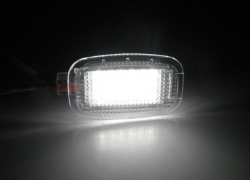 LED KUFR DVEŘE SKŘÍŇKA NOHY 2SZT. MERCEDES C E M G S