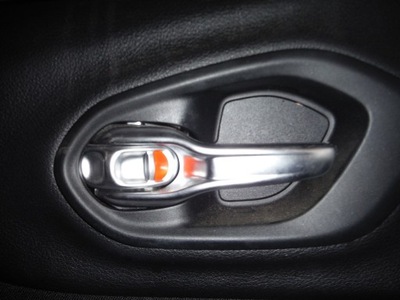 HANDLE INTERIOR LEFT FRONT JEEP CHEROKEE KL 2014 - milautoparts-fr.ukrlive.com