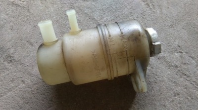 Mitsubishi space runner 99- бачок усилителя фото №1