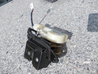 Замок крышки задняя mazda premacy '99-05 oryg # фото №1