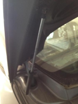 Привод крышки задний renault laguna iii coupe фото №1