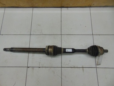 Приводной вал правый  volvo xc-60 2.0d автоматическая коробка передач фото №1