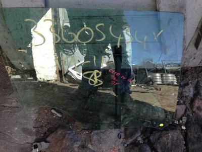 Стекло дверь правая задняя clio iv фото №1