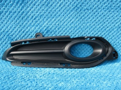 Honda hrv 2015- решітка решітка радіатора протитуманної фари права фото №1