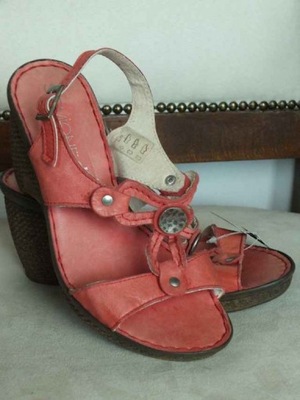 Sandały sandałki lekkie na koturnie pastelowe r 36