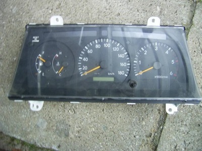 TOYOTA HIACE DASHBOARD EUROPE 25 D4D 2005R - milautoparts-fr.ukrlive.com