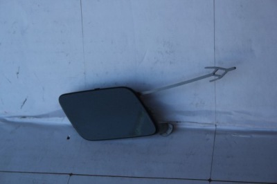 Заглушка фаркоп бампер перед audi a3 8v3807241b фото №1