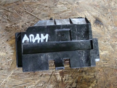 Кронштейн акумулятор opel adam 13389395 фото №1