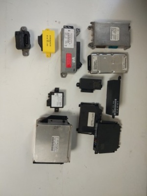 Mercedes sl w r129 модуль блок управления двигателя 0295453 фото №1