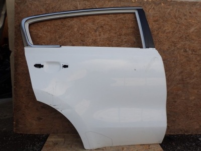 Двері праве задні задня kia sportage iv 4 2015- фото №1