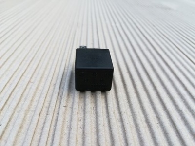 Реле opel astra ii 98-09r. 90229206 фото №1