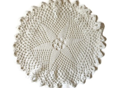 Serwetka szydełkowa 38 cm