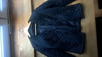 Pikowana kurtka Reserved - chanelka