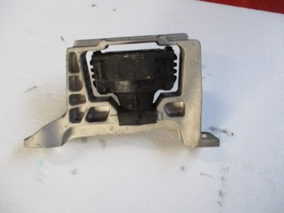 Кронштейн подушка ford focus mk3 фото №1