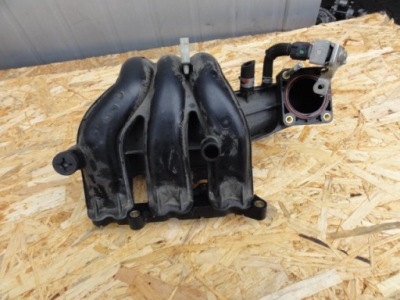 Suzuki celerio 2014 1,0 коллектор впускной  оригинал фото №1