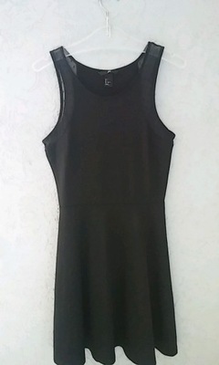 Czarna sukienka z H&M