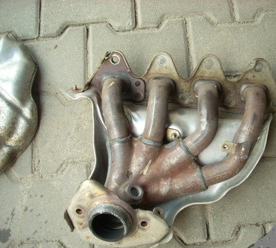 Колектор випускний dacia duster sandero 1.6 16v фото №1