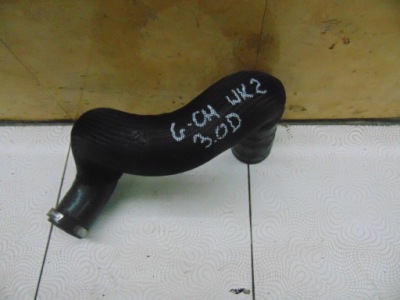 Труба патрубок шланг jeep grand cherokee wk2 3.0d фото №1