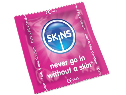 SKINS D&R Ребристые презервативы с шипами