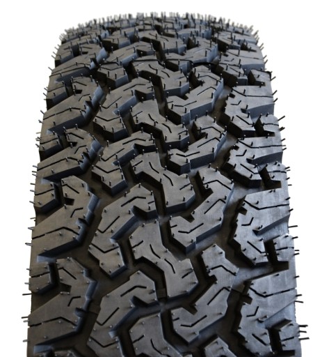 4x 235/65 R17 Восстановленные шины Новый BFG 4x4