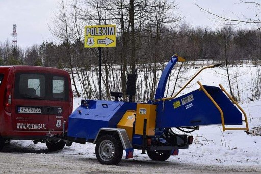 RĘBAK, ROZDRABNIACZ DO GAŁĘZI NA PODWOZIU MOC 40KM