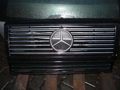 Передняя решетка Mercedes W463 G-Класс