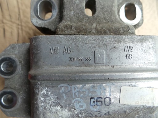 Опора коробки передач VW Passat B6 1.6FSI 3C0199555N