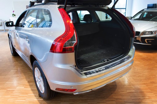 VOLVO XC60 5D КРЫШКА БАМПЕРА FL2013-2017